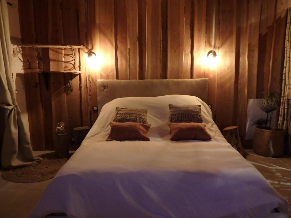 Bed and Breakfast Le P'Tit Nid De Gabriel Les Touches-de-Périgny Exteriér fotografie